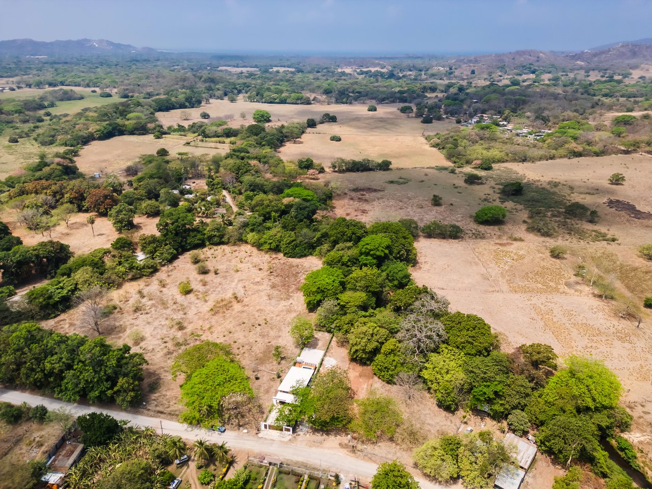 Casa La Garita de Tamarindo | Countryside House For Sale in La Garita Nueva