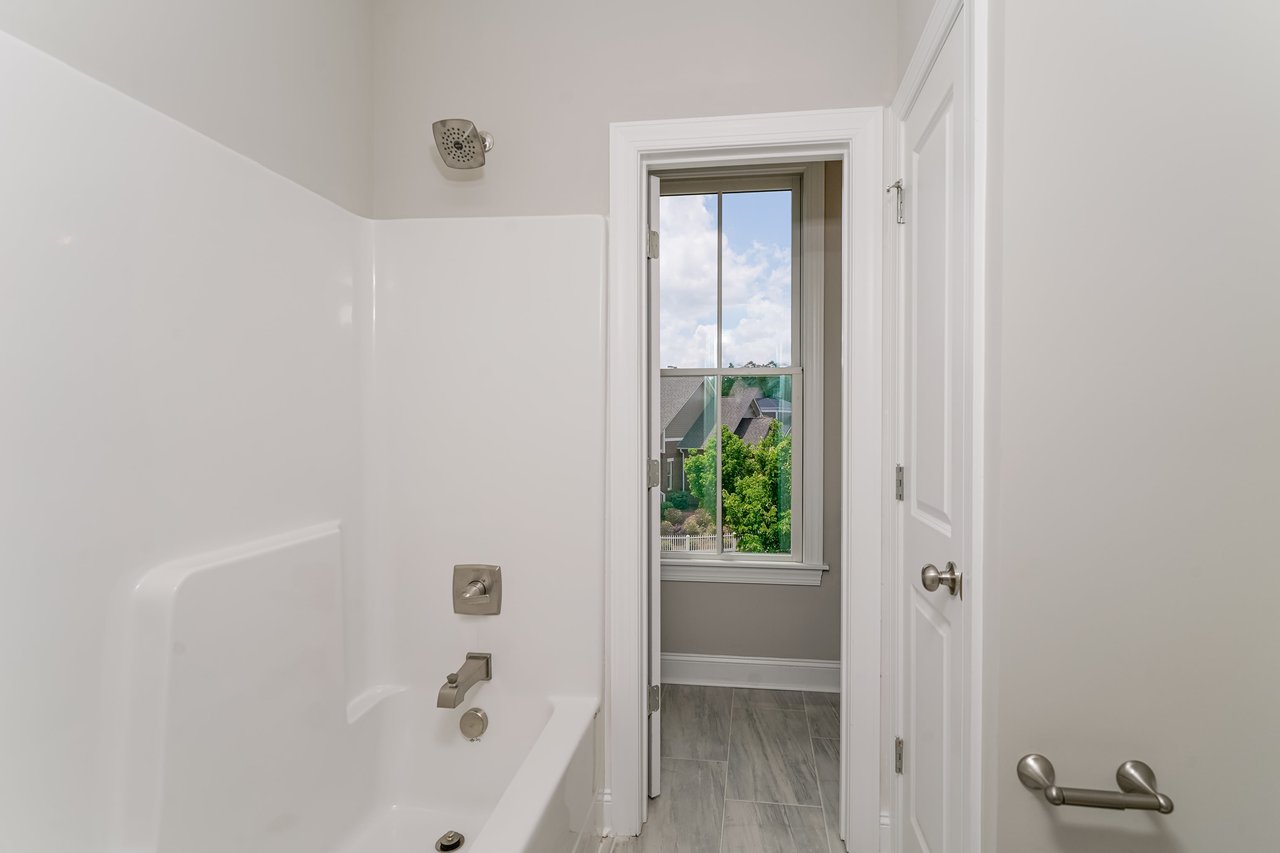 Luxury Living in the Village of Providence! 3 Bedrooms!