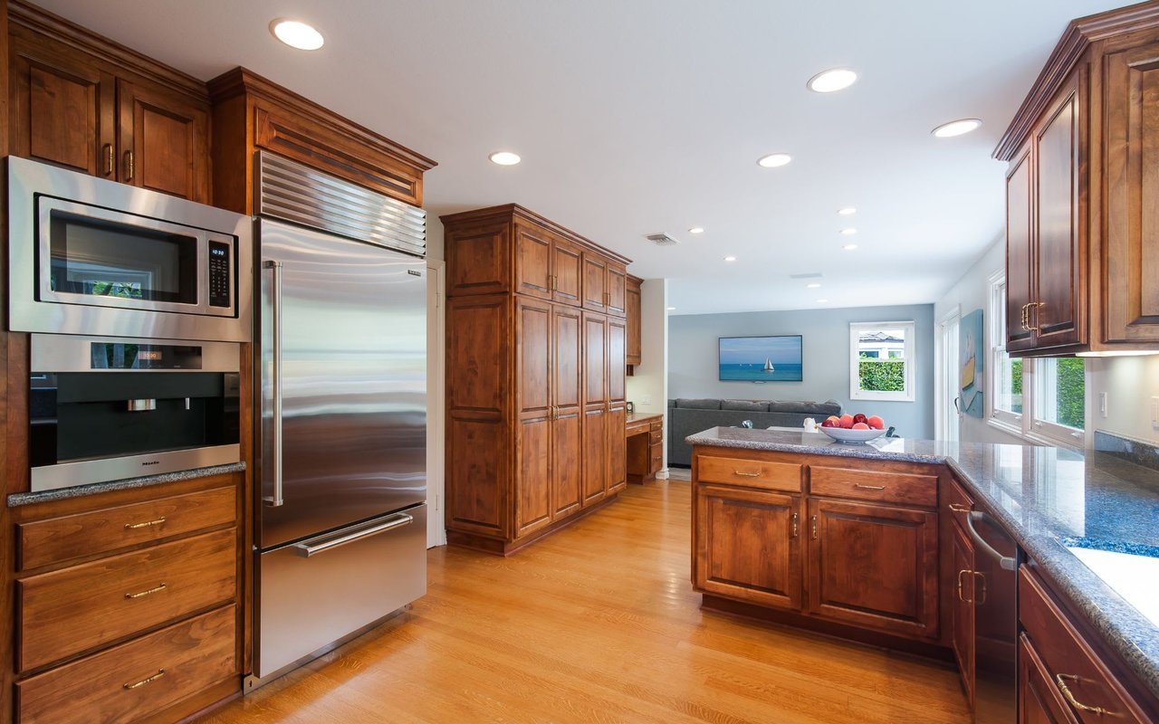 15 Bluff View
