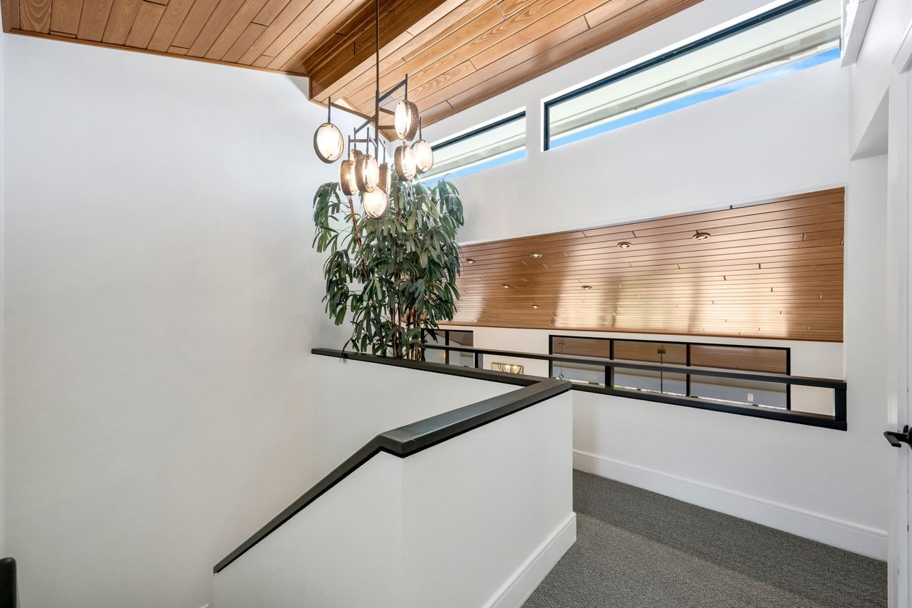 5018 Harbortown Lane