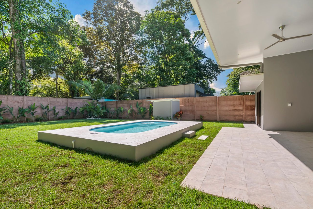 CASA MARINA – CLOSE WALK TO THE BEACH AT PLAYA CHAMAN – 0.14 ACRES