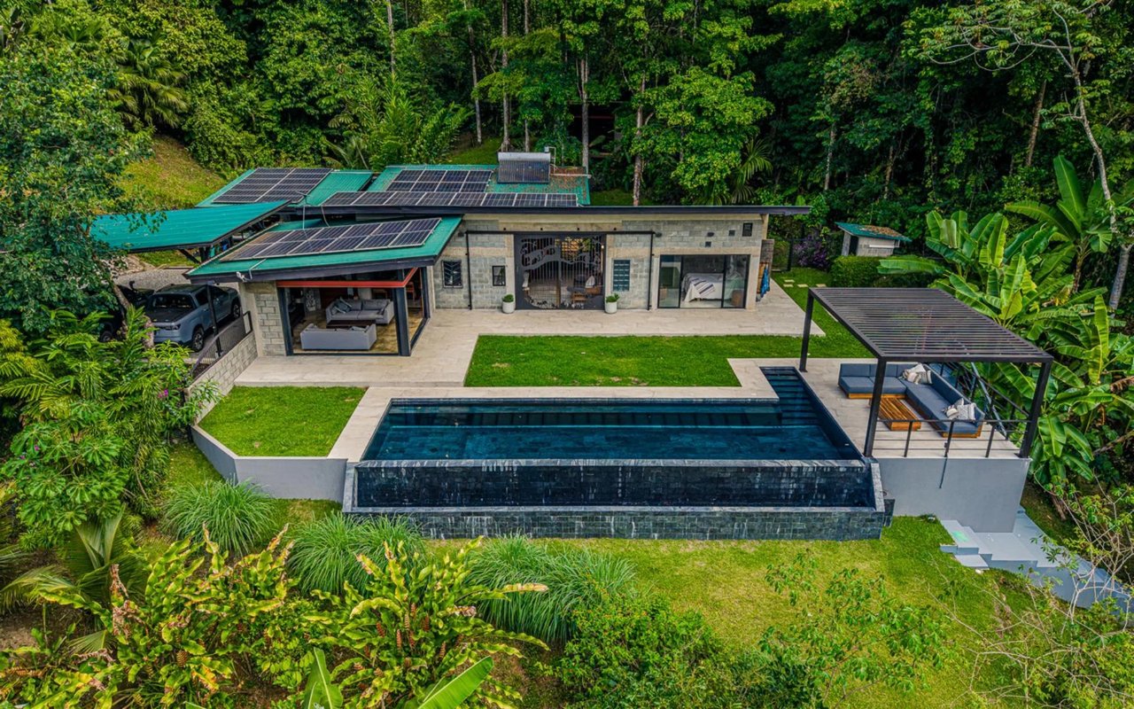 Off-Grid Regenerative Homestead, Perez Zeledon, San Jose