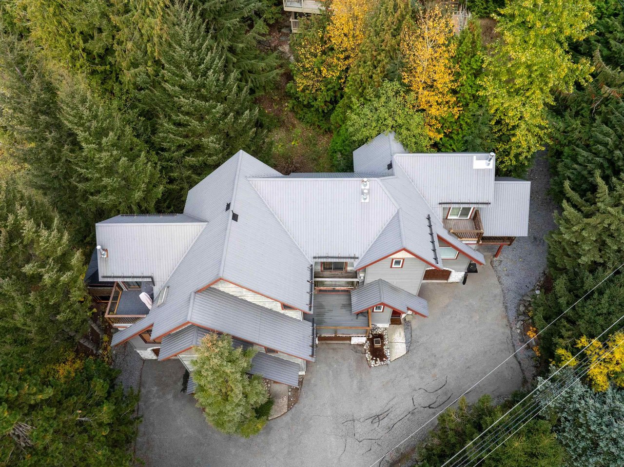 2154 Whistler Rd