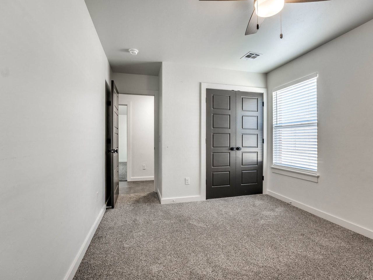 1218 Kingston Rd 