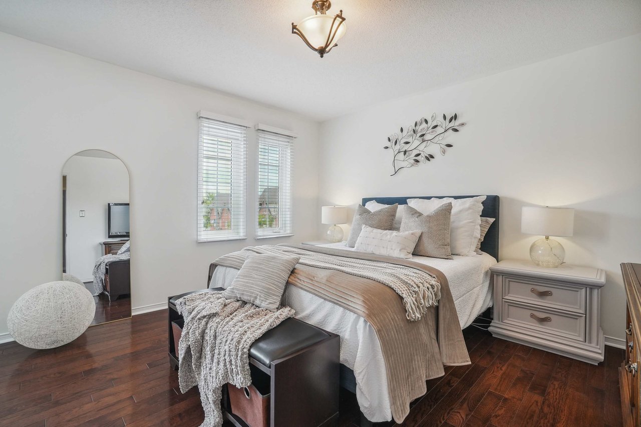 2-2360 Parkhaven Boulevard Unit: 2