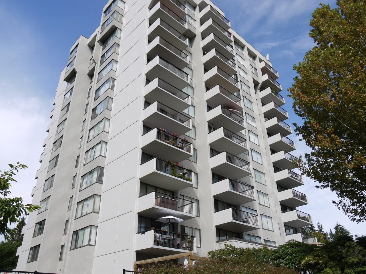 1205-7235 Salisbury Ave