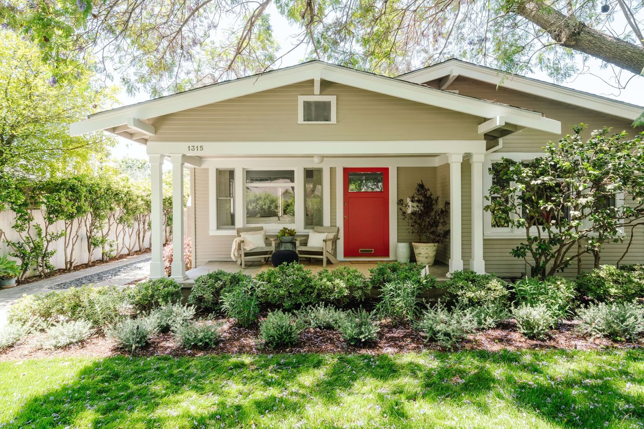 ACTOR FRENCH STEWART LISTS HISTORIC HOLLYWOOD BUNGALOW