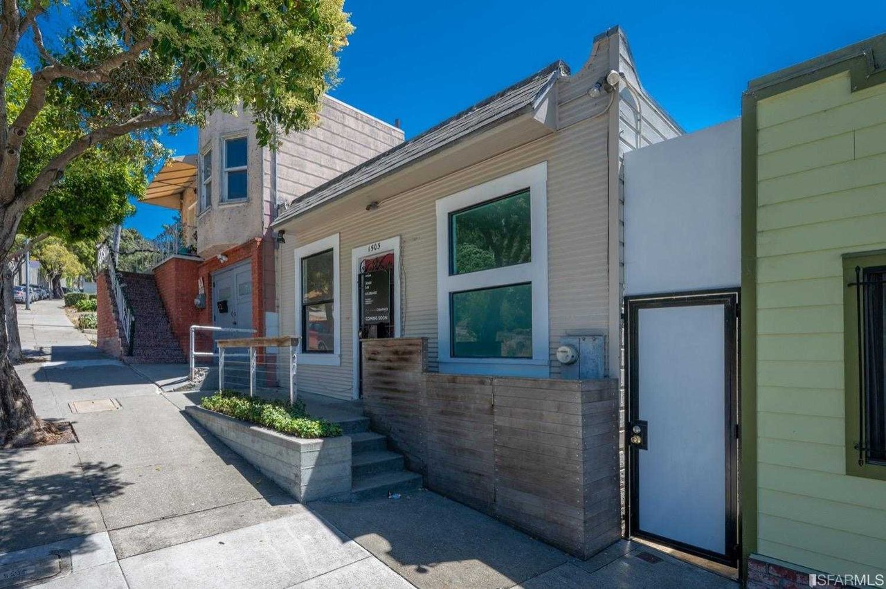 1503 La Salle Ave