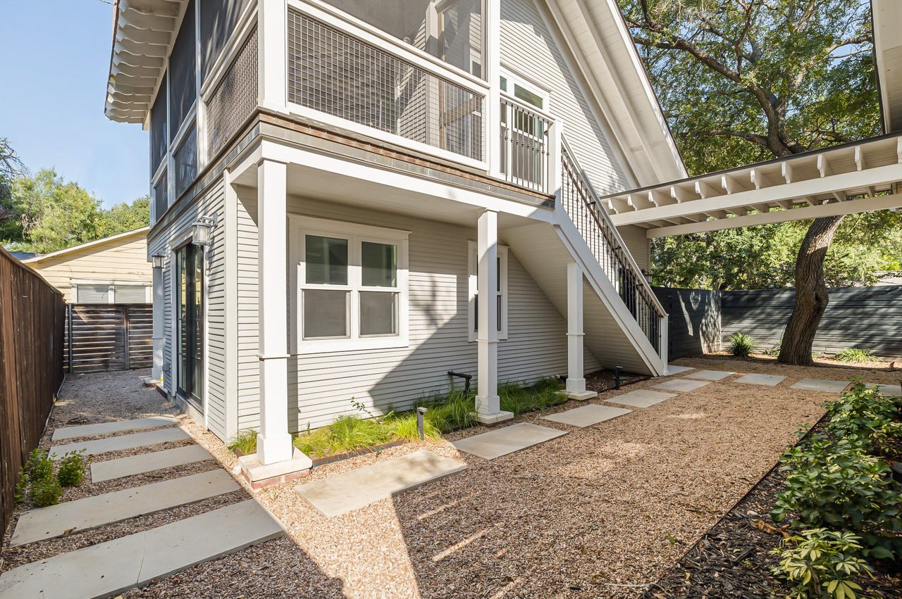 Historic Pemberton Heights Gem Reimagined by McWalters | Former Home of Author Mary Willis Walker | Entertainer’s Dream Kitchen + Guest Quarters