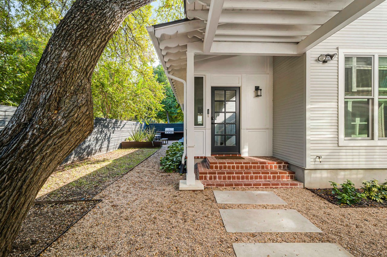 Historic Pemberton Heights Gem Reimagined by McWalters | Former Home of Author Mary Willis Walker | Entertainer’s Dream Kitchen + Guest Quarters