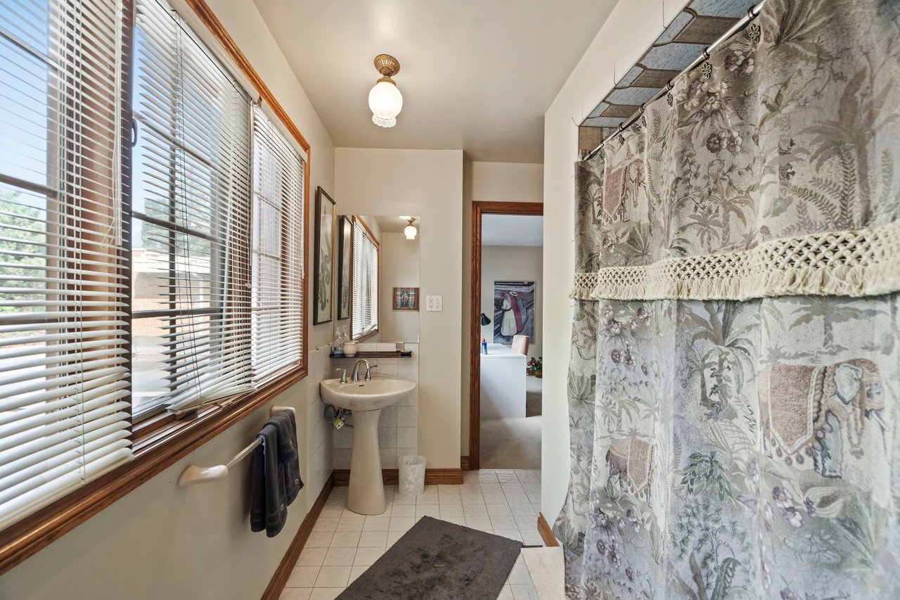 SOLD: Spacious and Superb Family Home