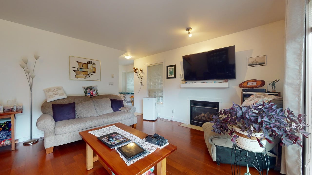 15-1204 Main St