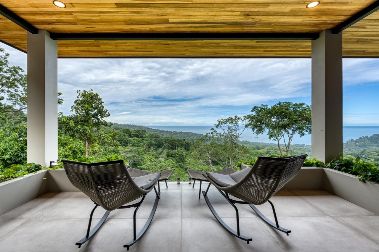 Secluded Tropical Modern Estate, Dominical, Puntarenas