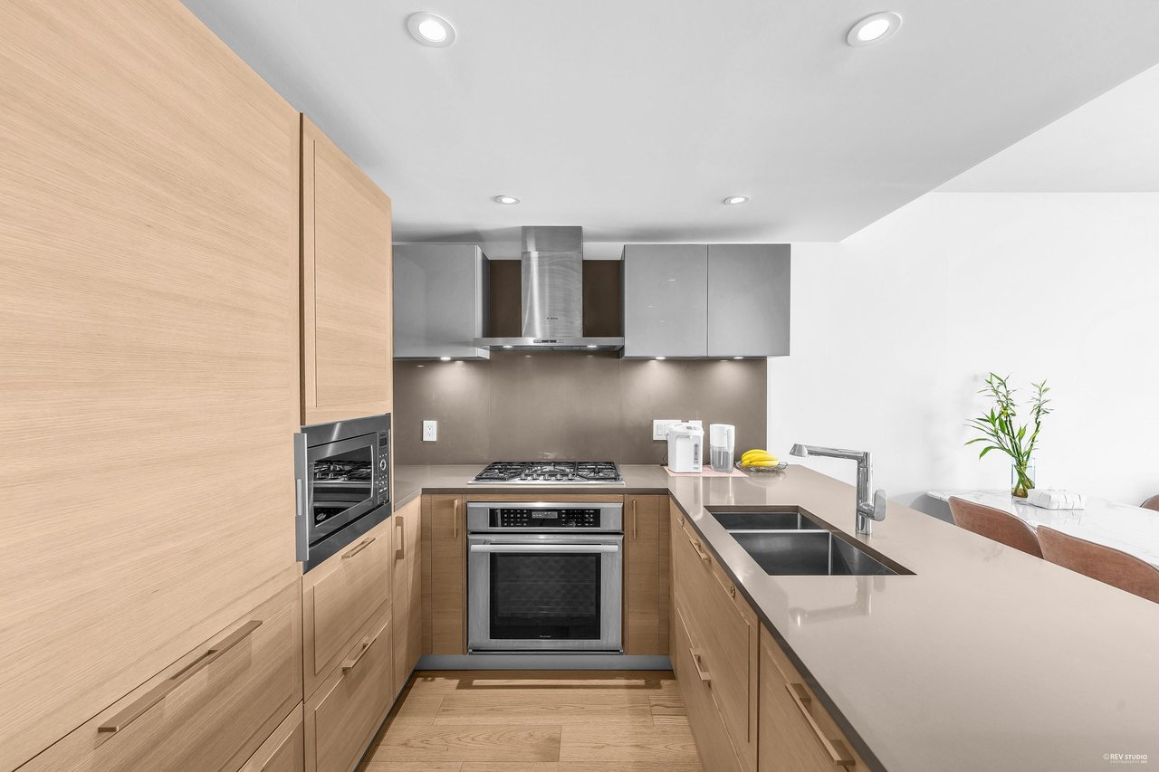 605-1561 W 57th Ave