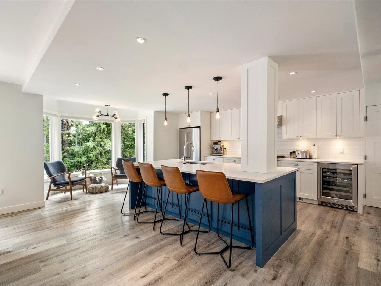 8309 Valley Dr