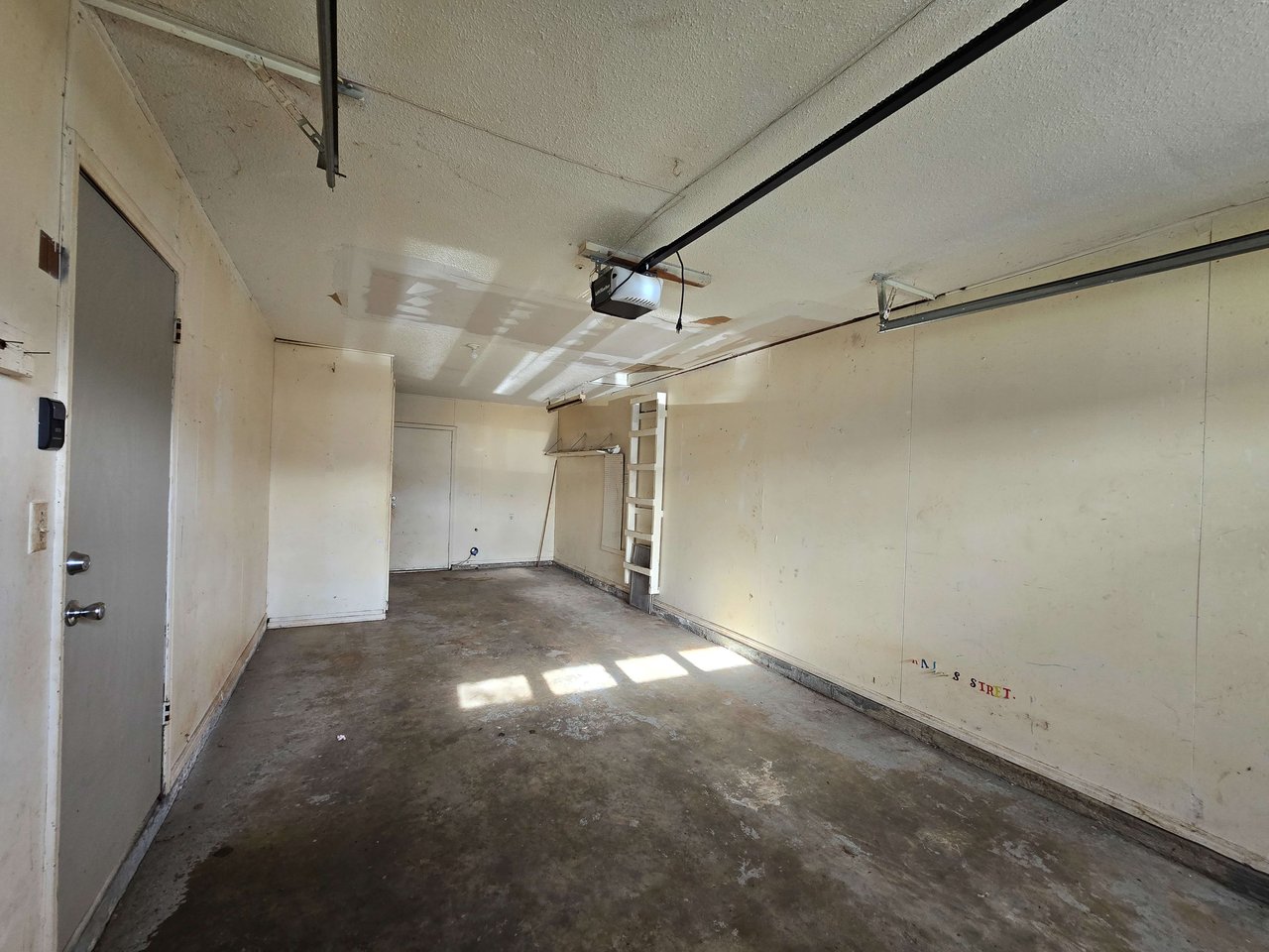 104 Hardesty Dr.