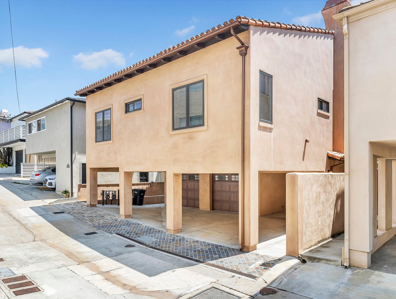 431 1/2 Dahlia Avenue