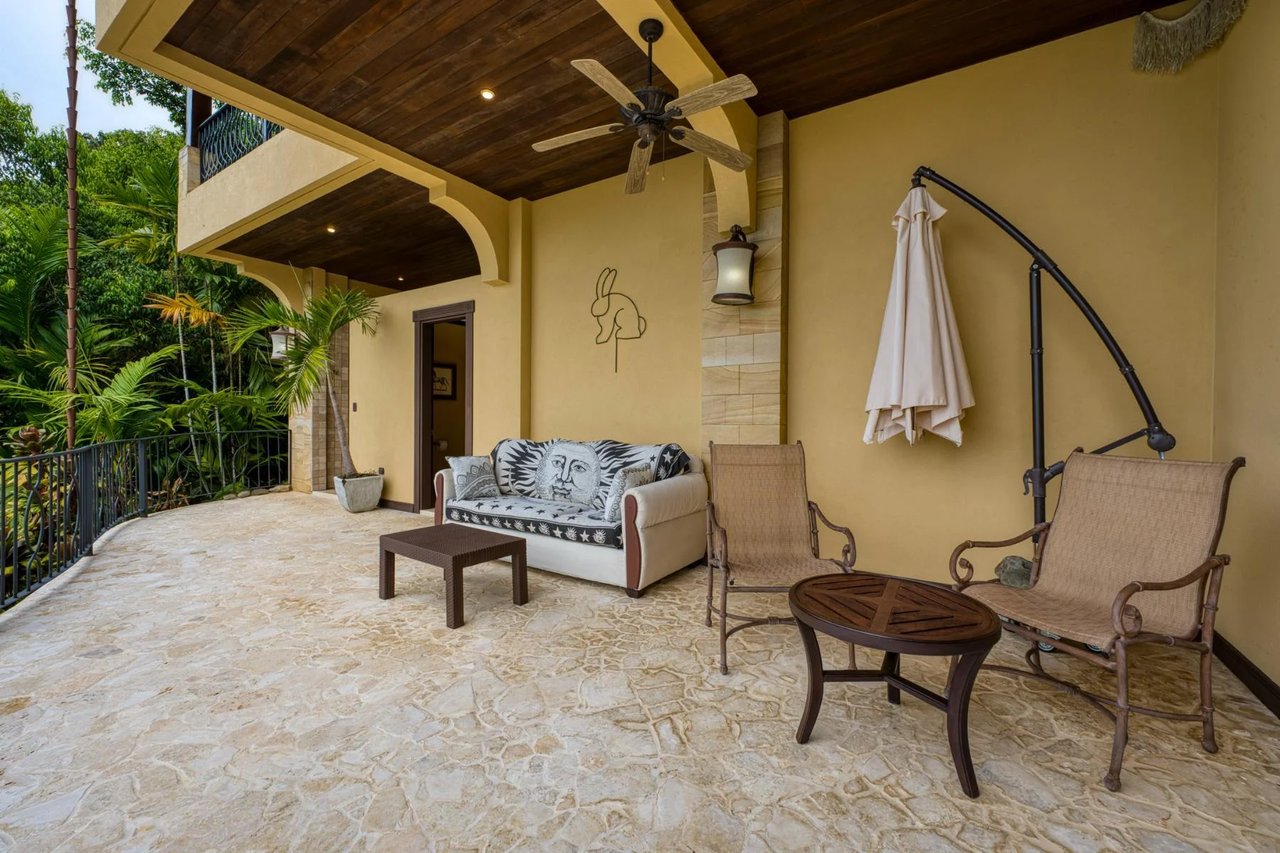 Luxury Ocean View Home, Dominical, Puntarenas