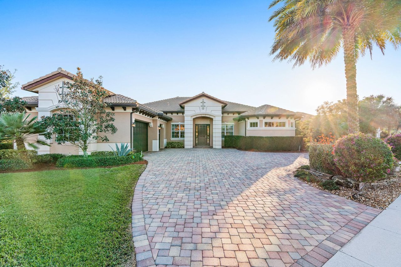 104 Manor Cir