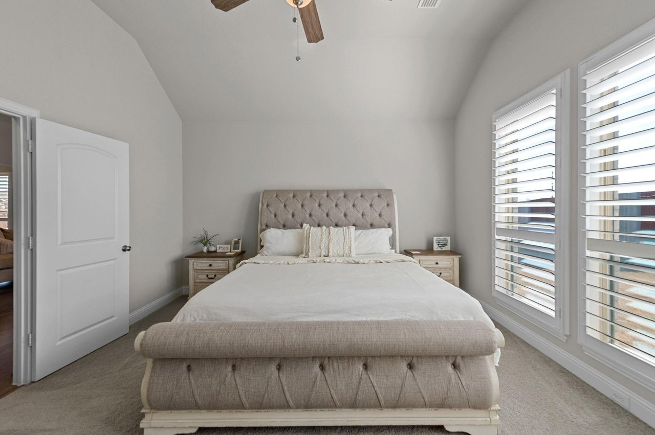 1537 Jocelyn Drive