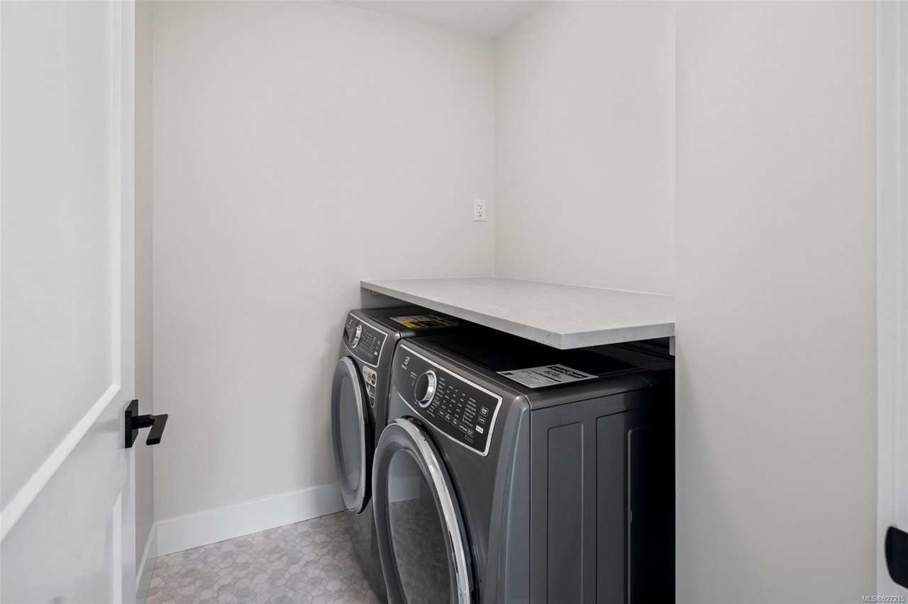 A-6532 Noblewood Pl