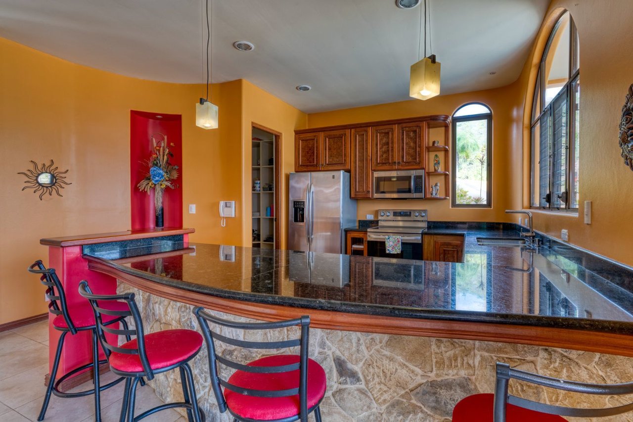 Grand Mountain View Estate, Perez Zeledon, San Jose