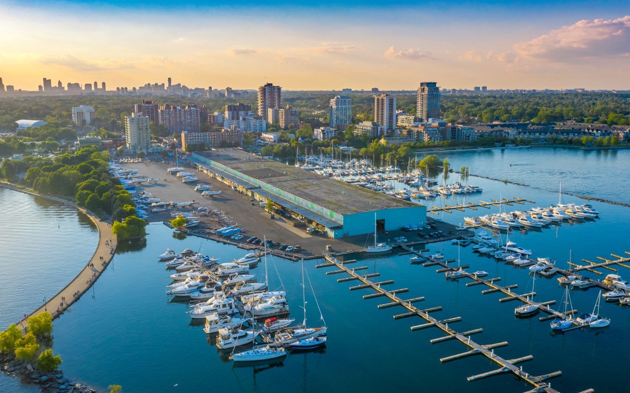 Mississauga Real estate, Condos and Single family homes for sale
