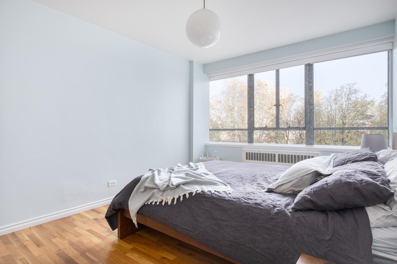 321-1445 Marpole Ave