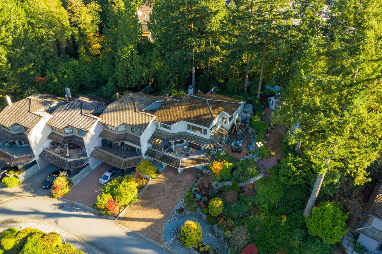 5270 Aspen Cres