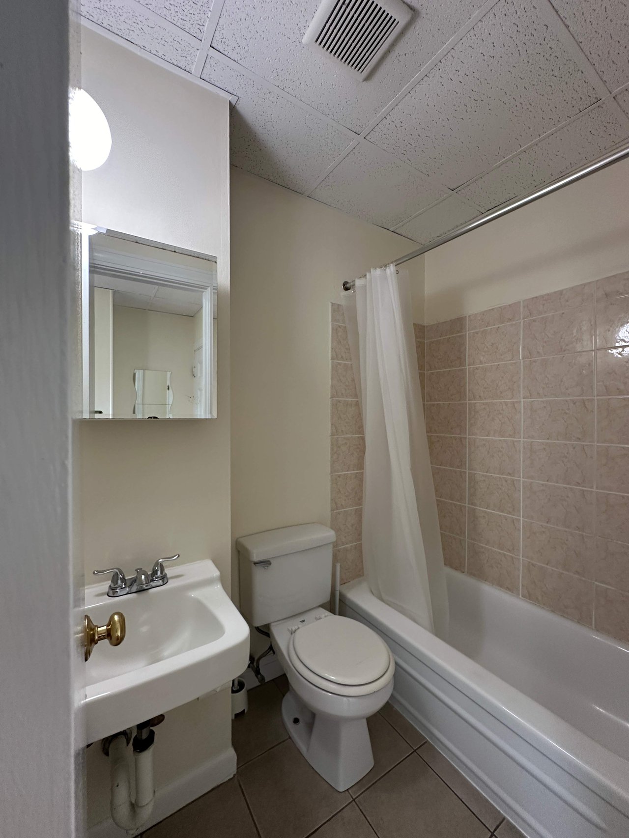 868 Beacon St # 11
