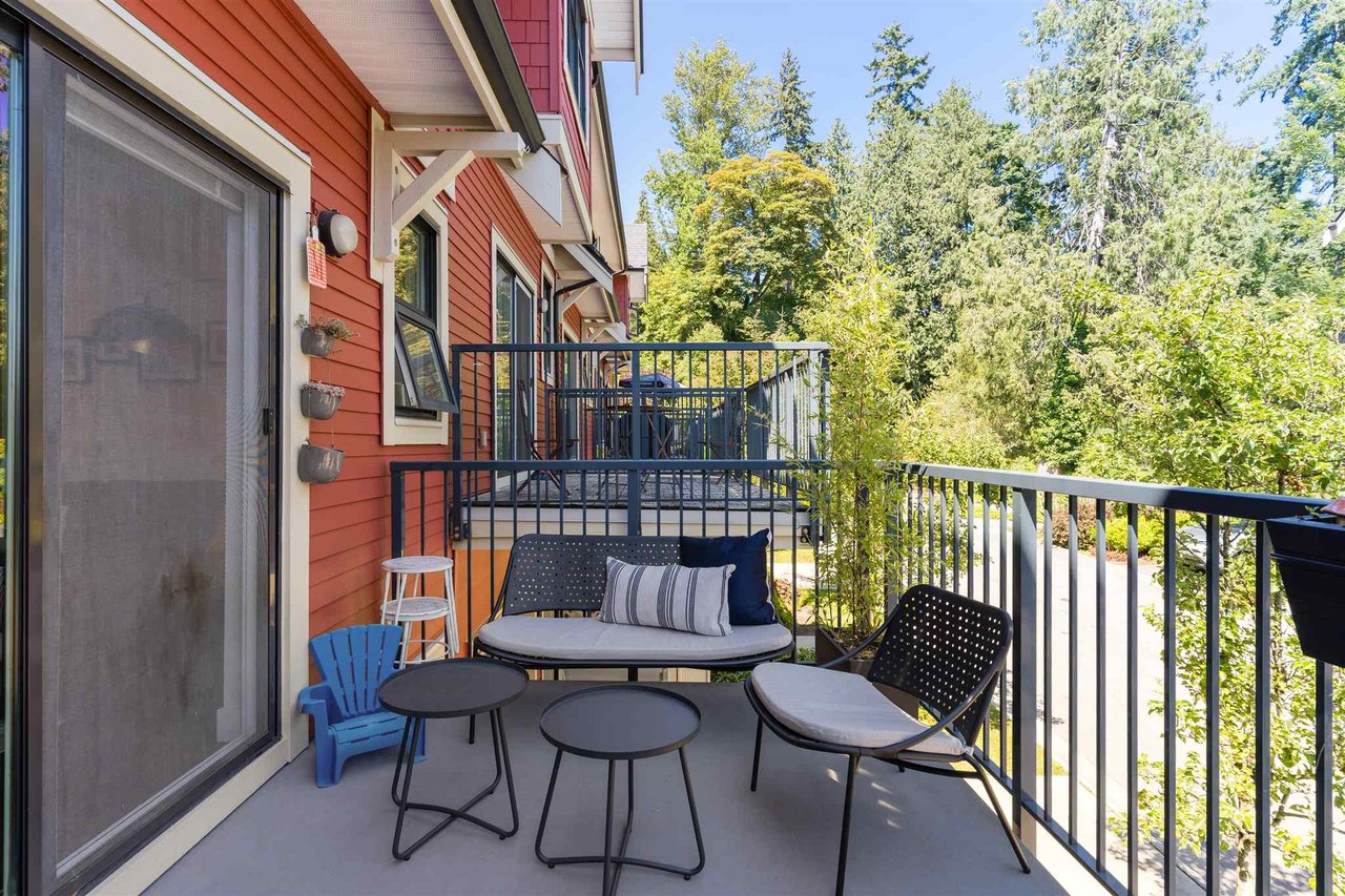 906-8485 New Haven Close