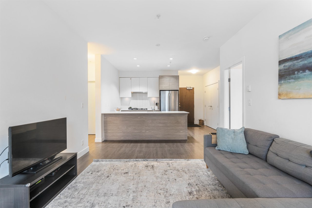 304-4468 Dawson St