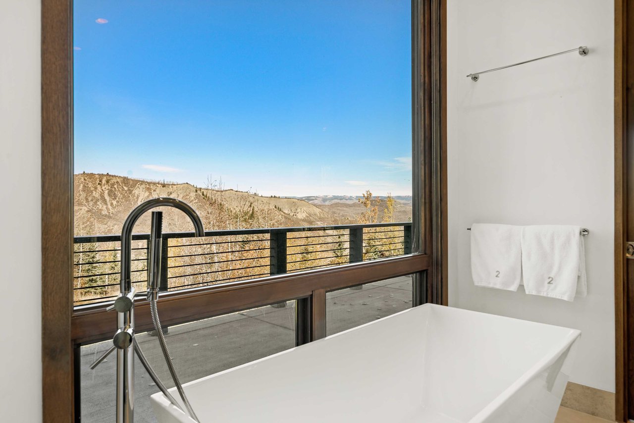 Mountain-Modern Luxury Estate in Snowmass Village