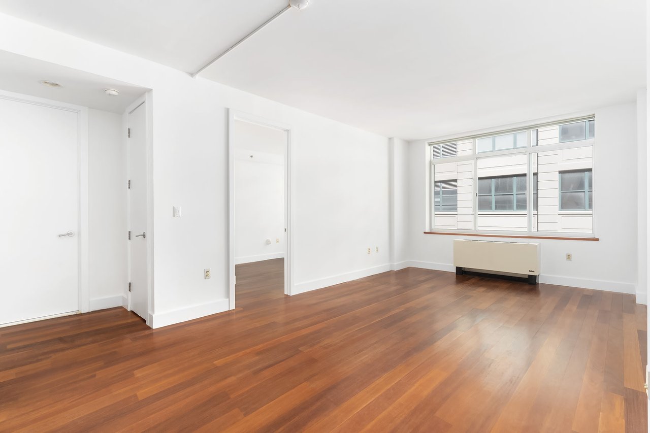84 Front St #5C