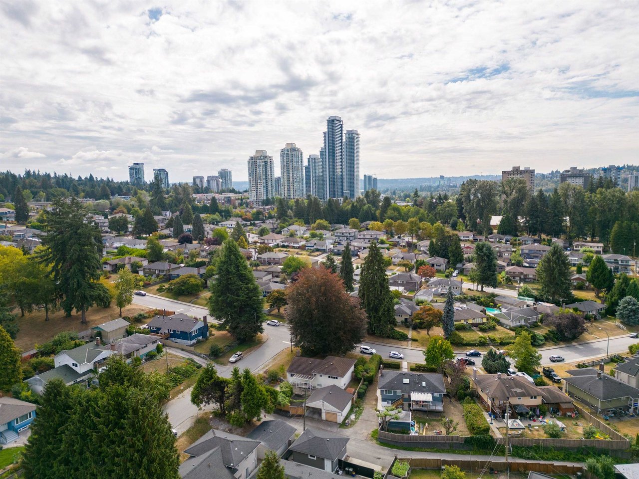 2915 Astor Dr