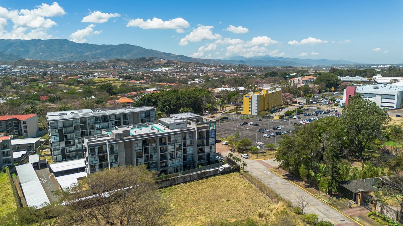 Sportiva Skyhomes Urban Condo, Heredia