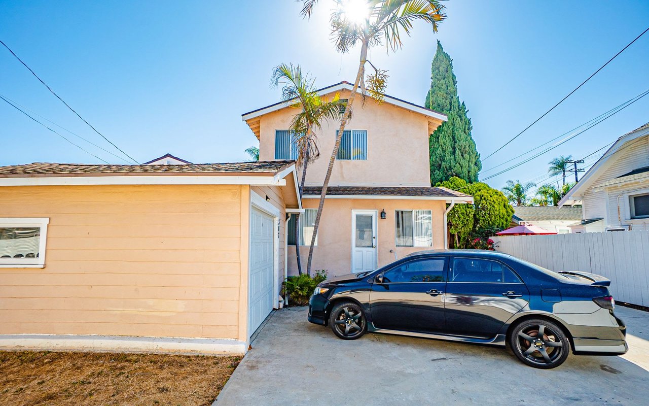 305 Roycroft Avenue