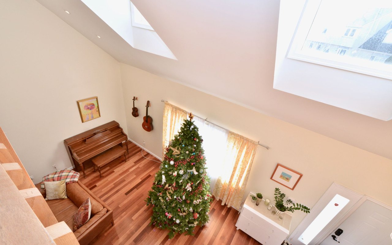 16 Lexington Ct