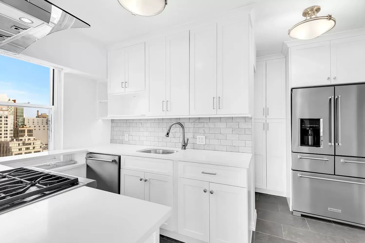 340 E 64th St., #32C