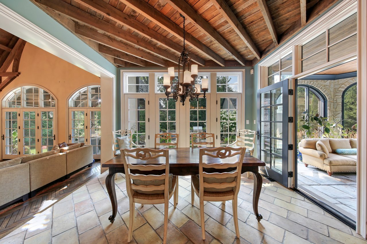 world class home in southeast hinsdale