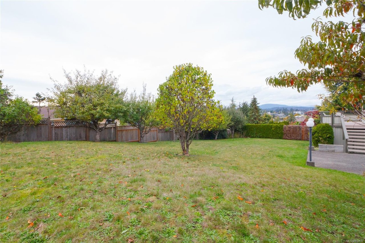 805 Summerwood Pl