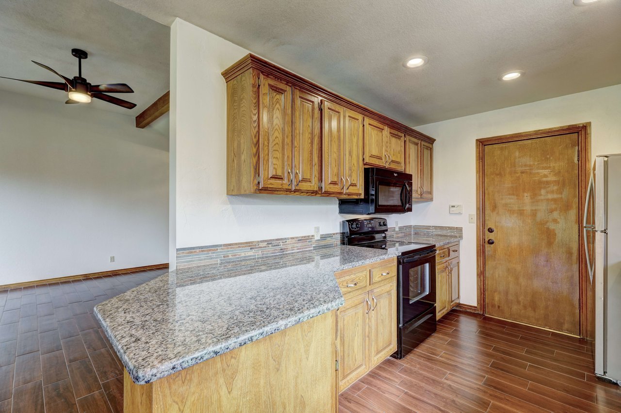 1205 Windsor Place