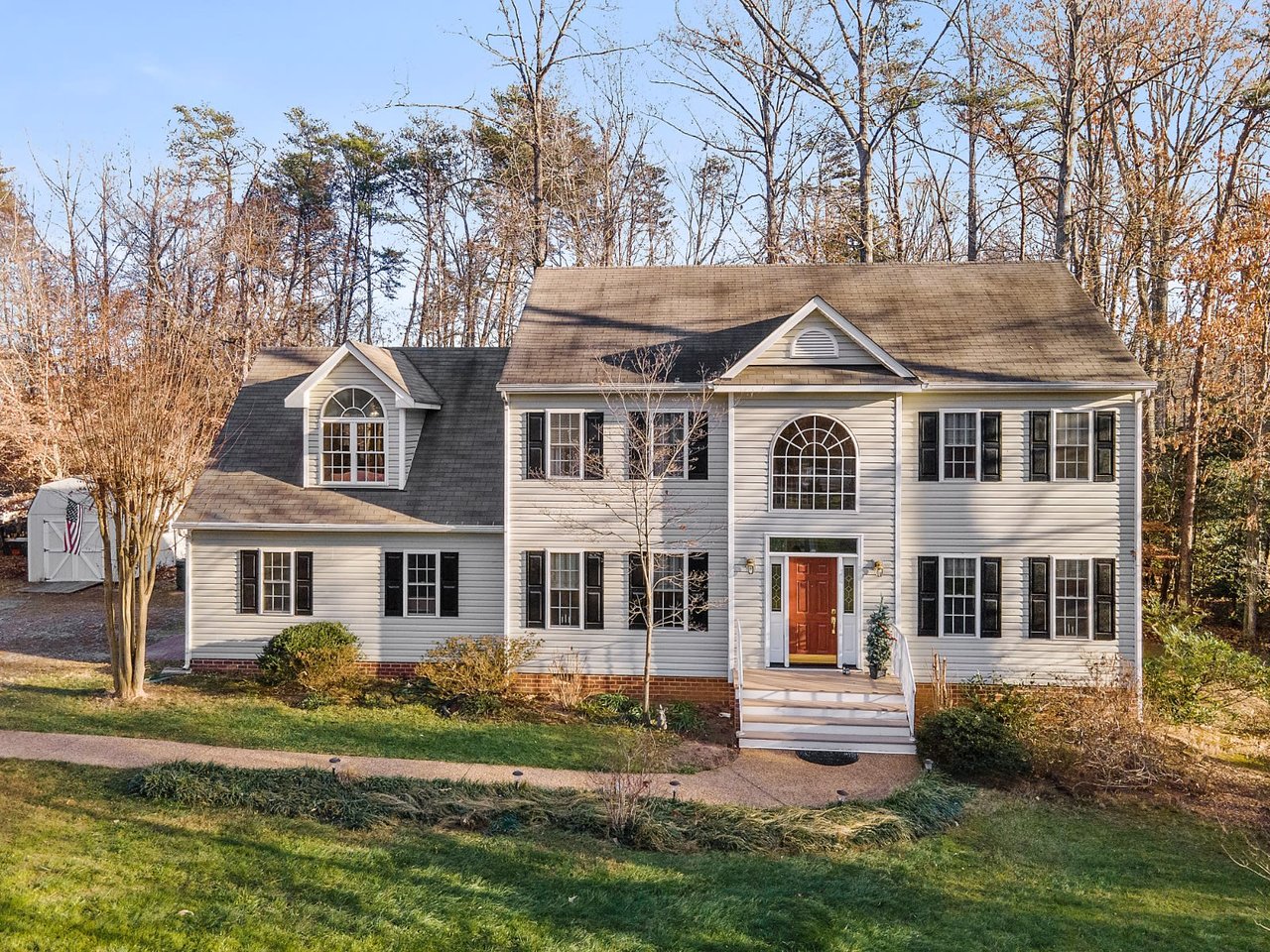 3531 Sherwood Bluff Way