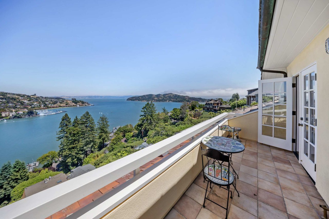 Iconic Belvedere View Estate