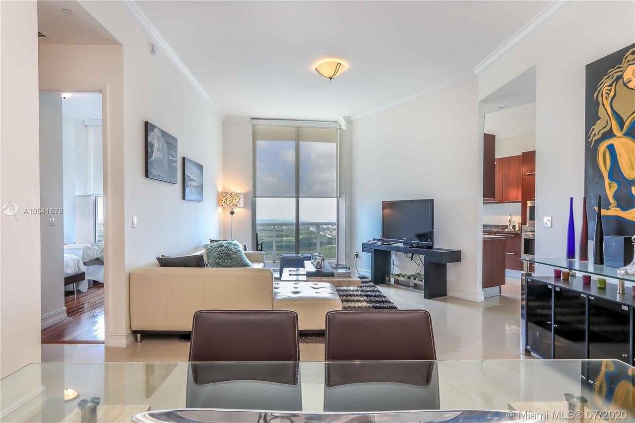 16001 Collins Ave, #3605