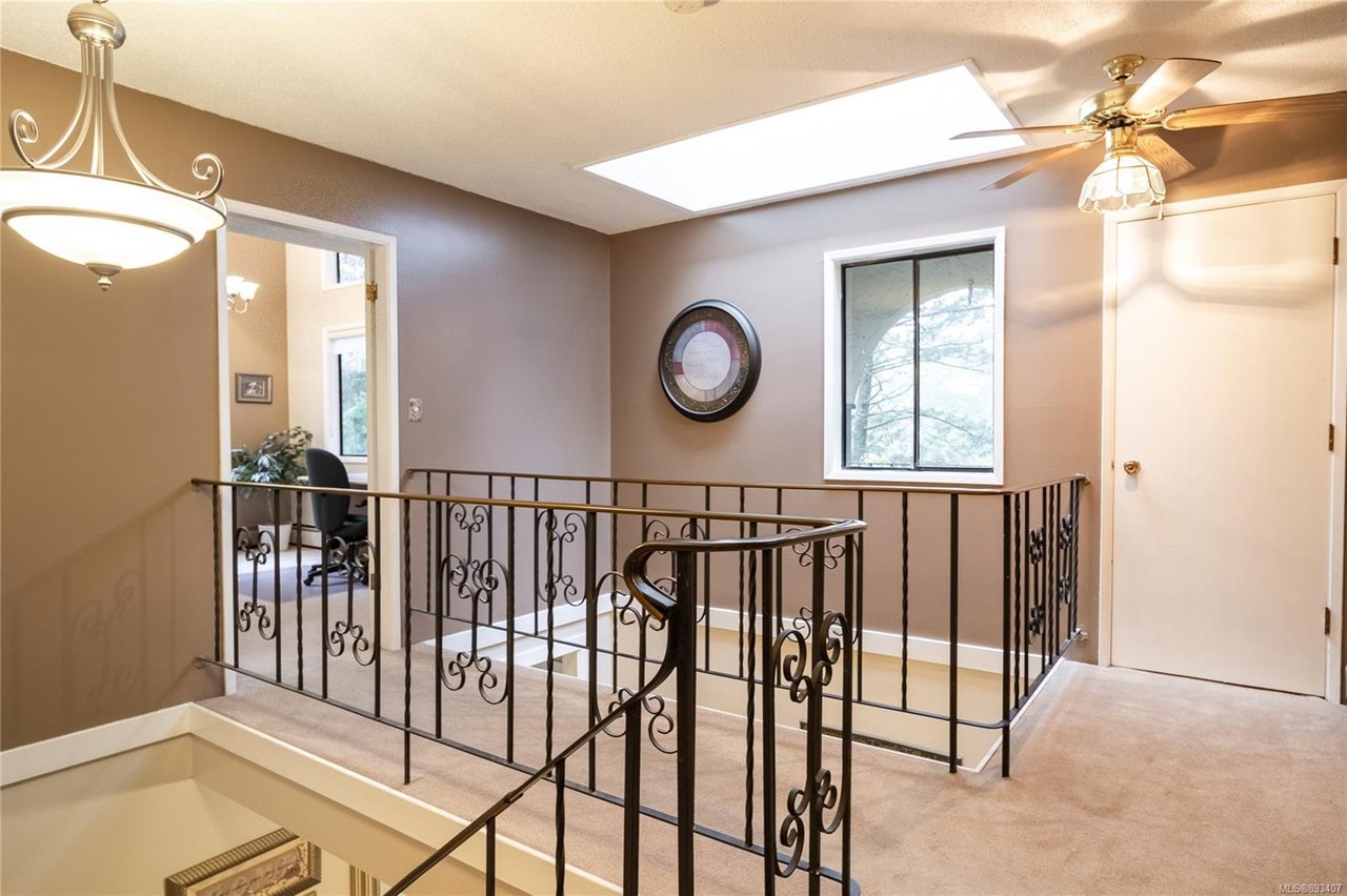 4105 Bridlewood Crt
