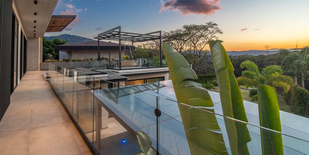 Contemporary Tropical Golf Estate, Santa Ana, San Jose