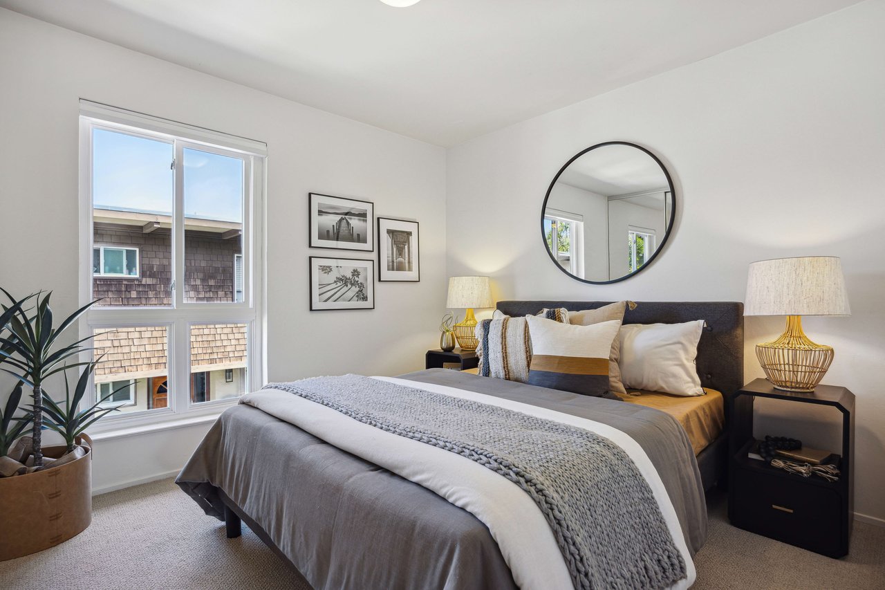 Sunny Townhome in Corte Madera
