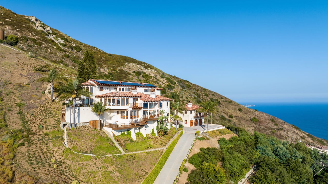 Gorgeous Hilltop Estate