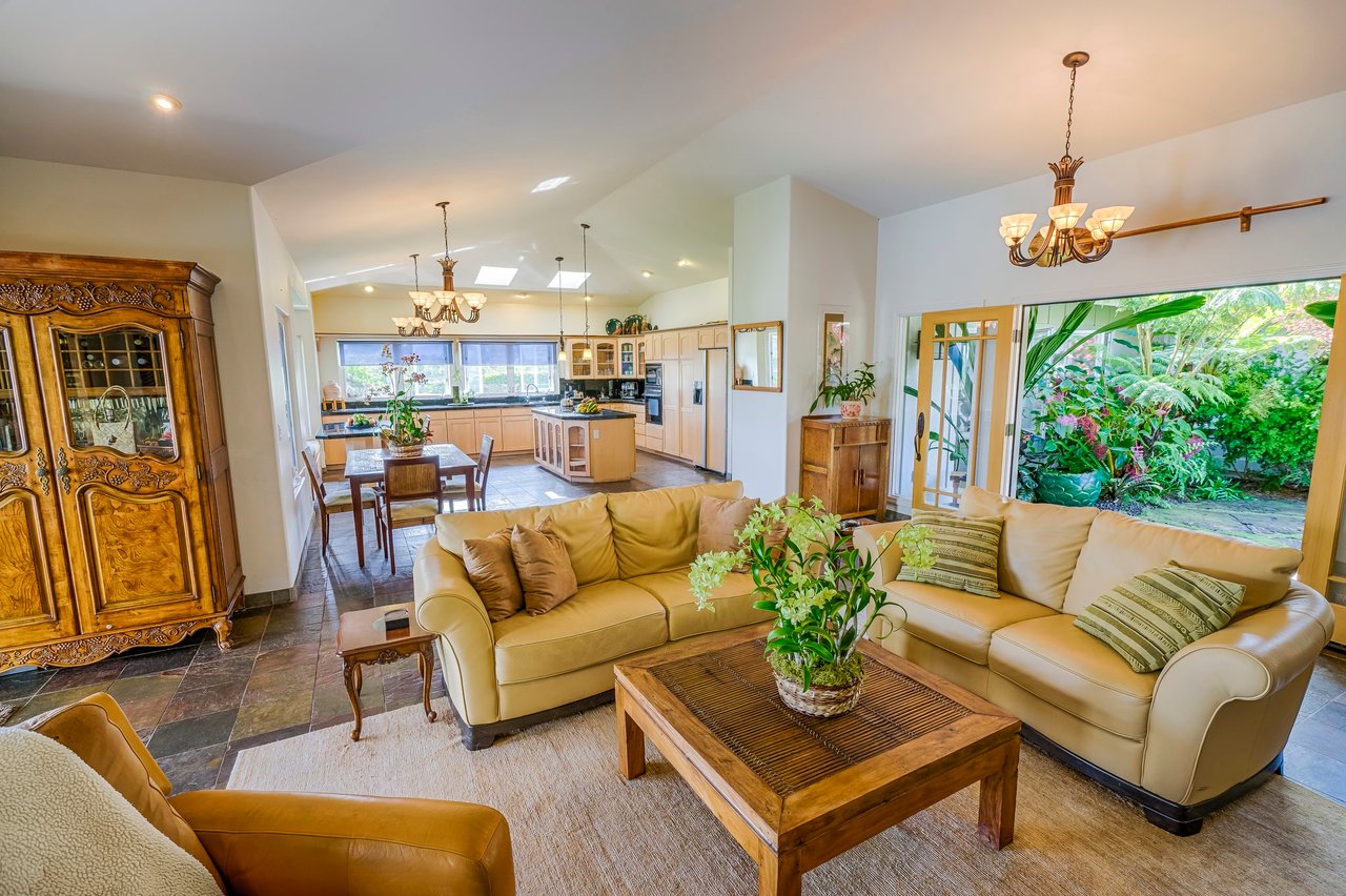 71-1746 Puu Lani Dr
